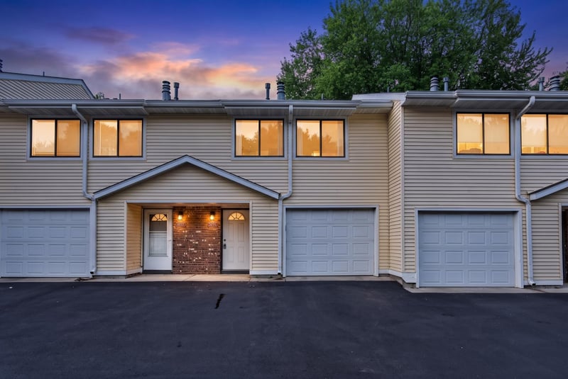 3215 Valley Ridge Dr #56, Eagan, MN 55121
