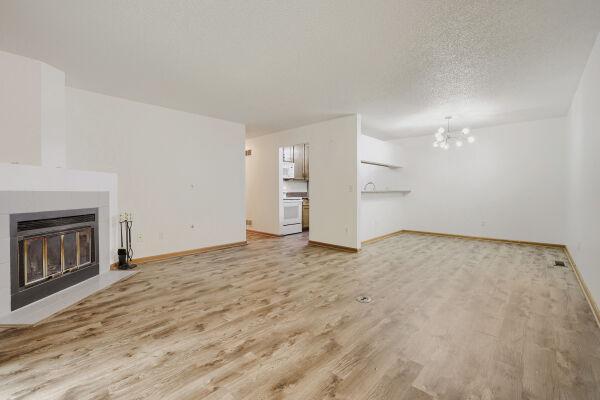 8777 Jasmine Ln, Eden Prairie, MN 55344