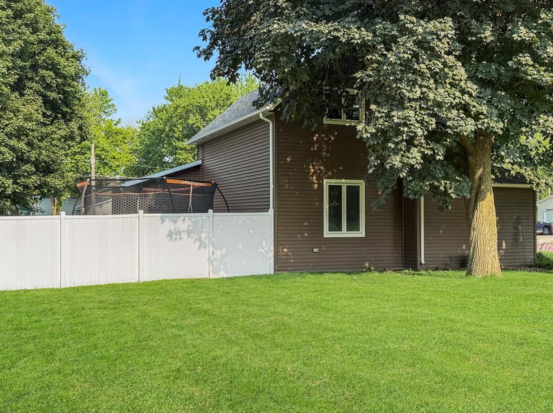 509 S Lake St, Sherburn, MN 56171