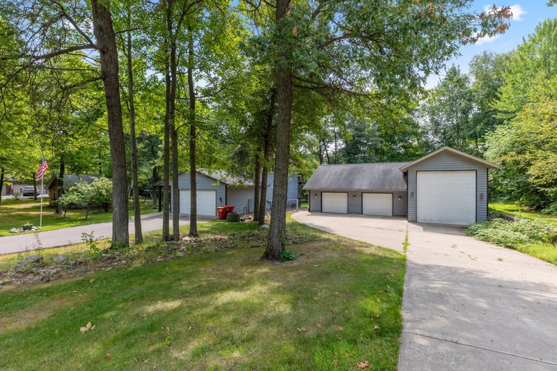 8459 Dove St, Pequot Lakes, MN 56472
