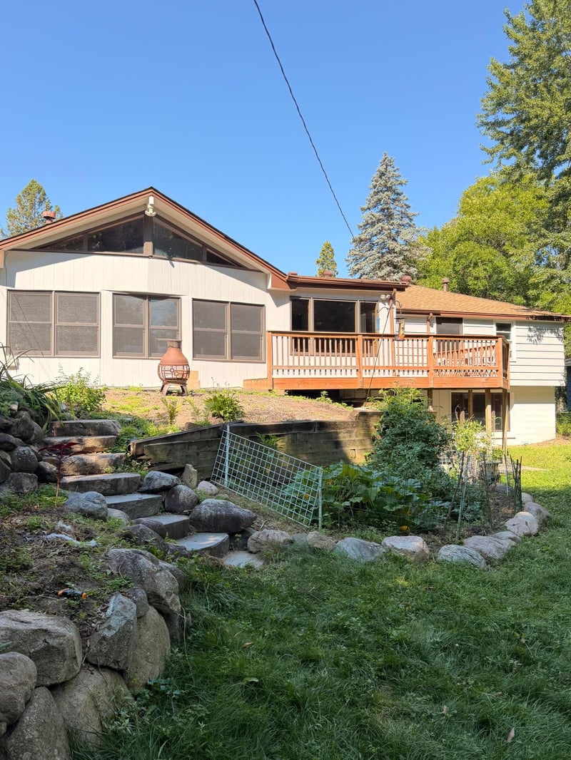 8625 Poplar Bridge Curve, Bloomington, MN 55437