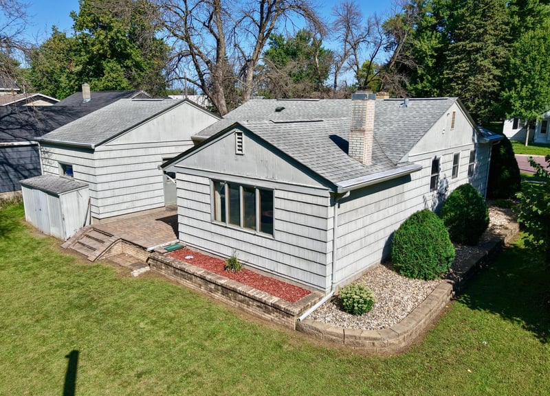1008 Boxelder St, Mountain Lake, MN 56159
