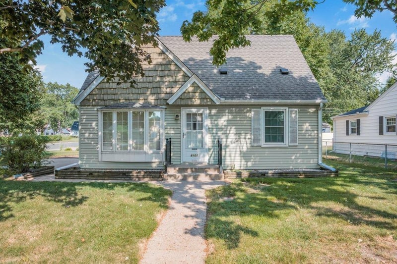 8101 2nd Ave S, Bloomington, MN 55420