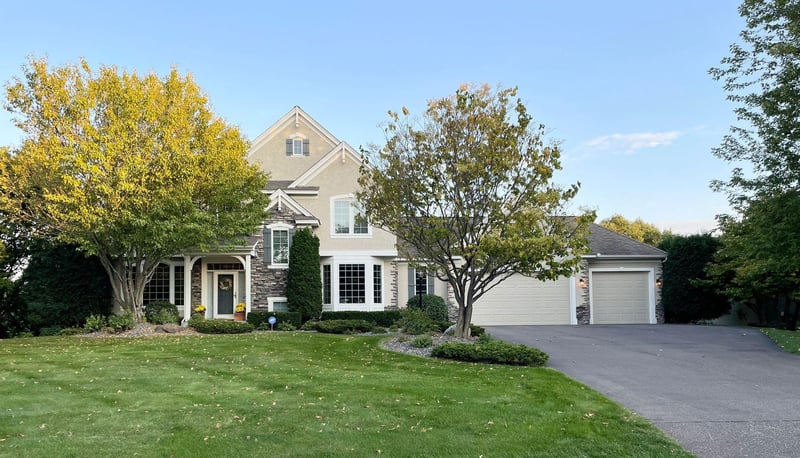 3749 Fairway Dr, Woodbury, MN 55125