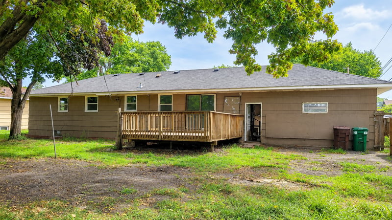 5901 Ewing Ave N, Brooklyn Center, MN 55429