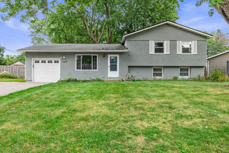 3684 Prairie Rd, White Bear Lake, MN 55110