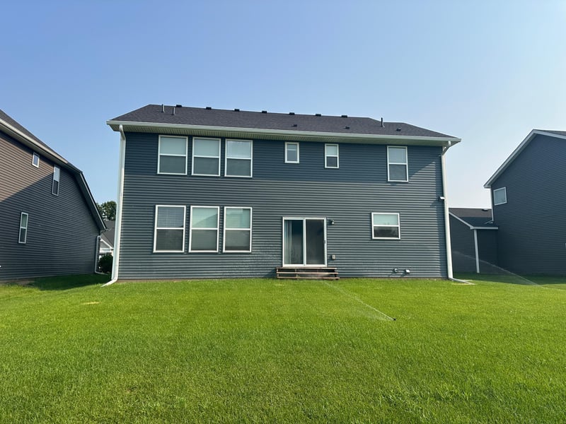 6368 Apple Ct, Inver Grove Heights, MN 55077