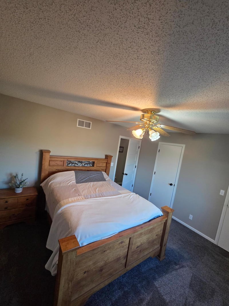 902 Nancy Ct SW, Eyota, MN 55934