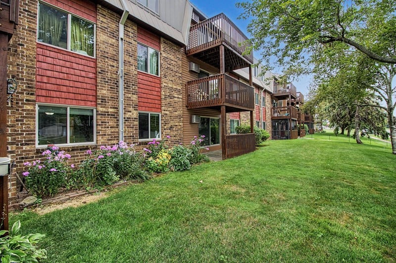14620 Garrett Ave #112, Apple Valley, MN 55124