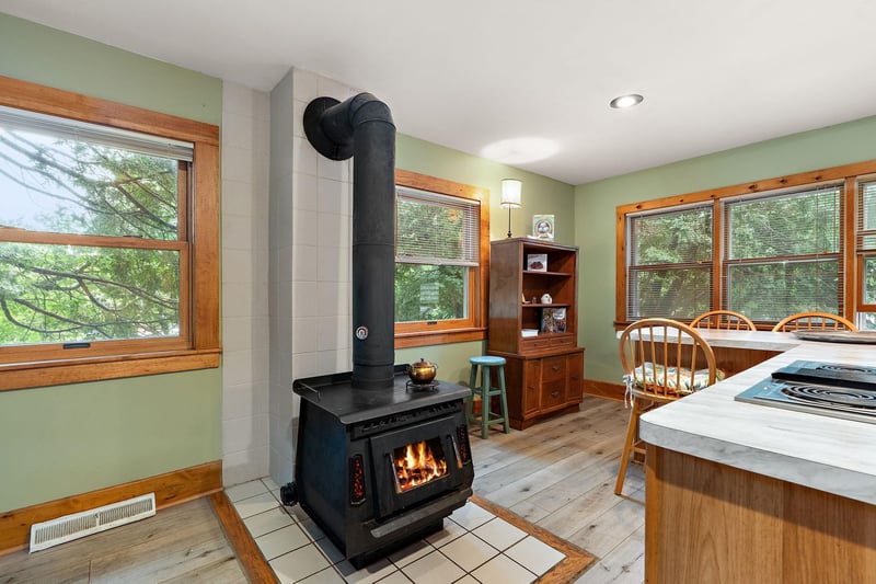 981 Rosabell St, Marine On Saint Croix, MN 55047