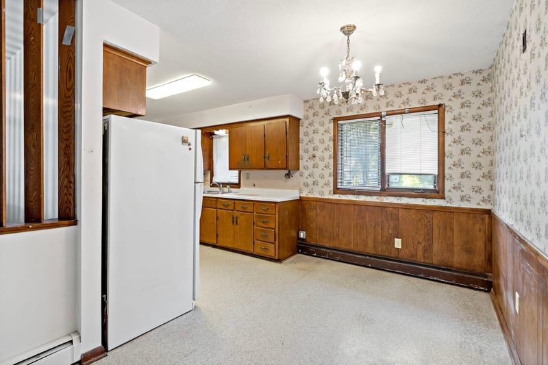5456 Girard Ave N, Brooklyn Center, MN 55430