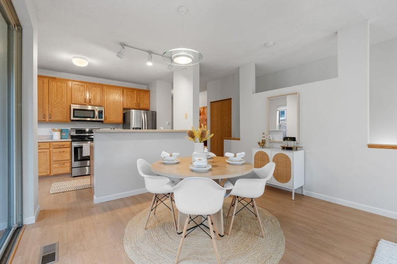 580 N 2nd St #406, Minneapolis, MN 55401