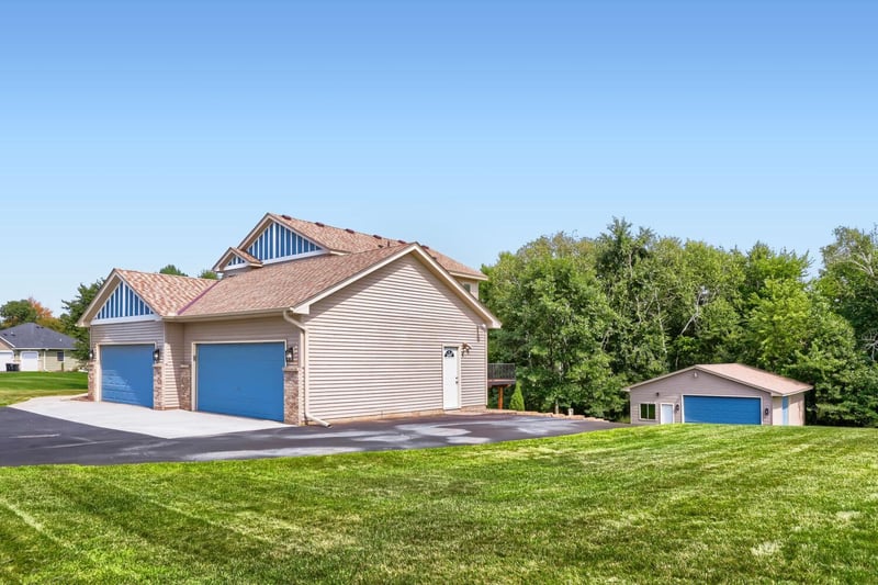22541 Monroe St NE, East Bethel, MN 55011