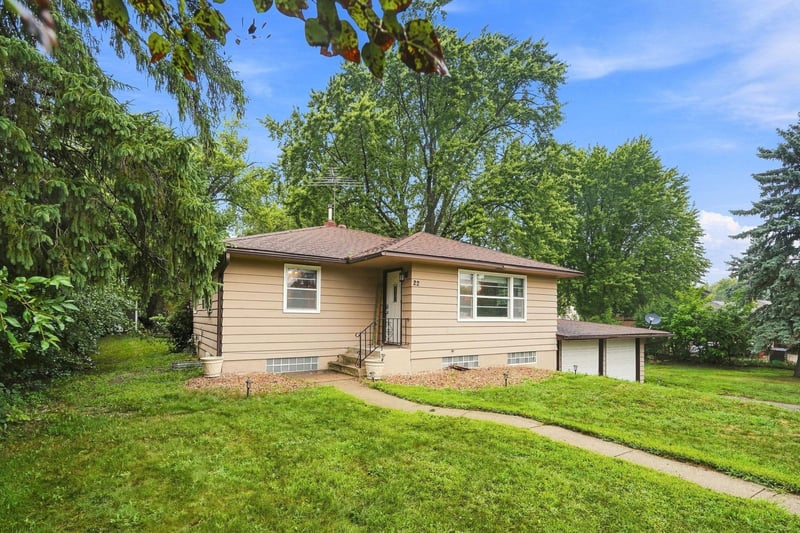 22 Elm Ave S, Maple Lake, MN 55358