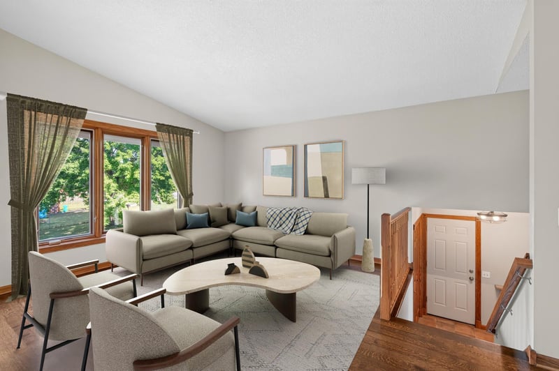 1945 Beaver Dam Ct, Eagan, MN 55122