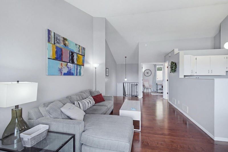 2313 Territorial Rd, Saint Paul, MN 55114