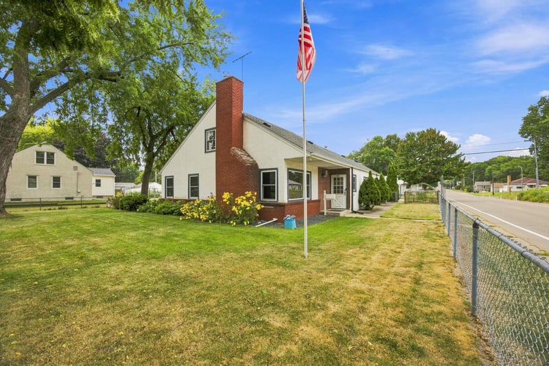 6900 Queen Ave S, Richfield, MN 55423