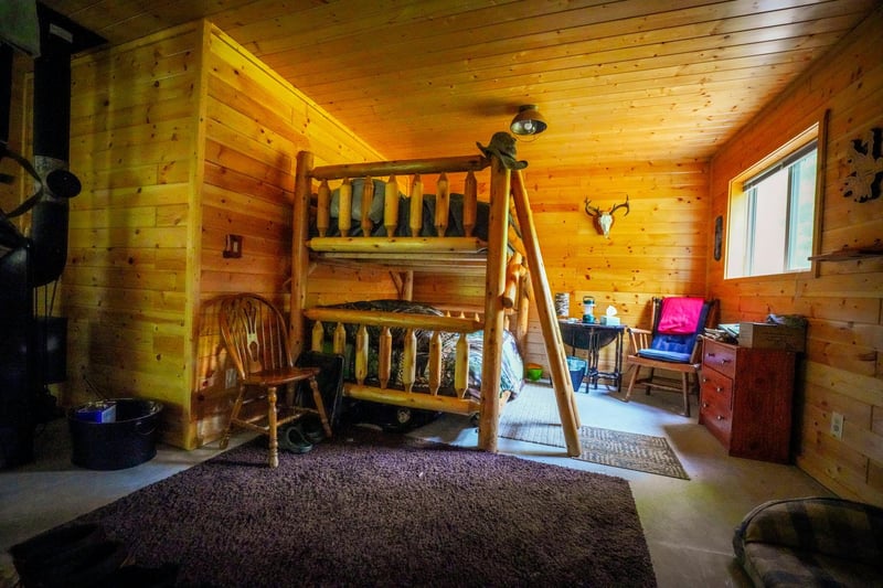 6991 Crane Lake Rd, Crane Lake, MN 55725