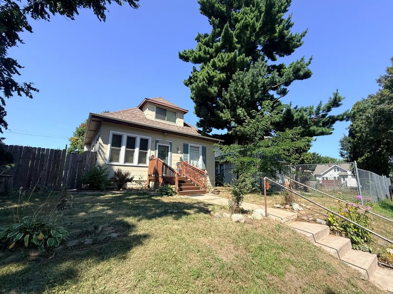 3343 Girard Ave N, Minneapolis, MN 55412