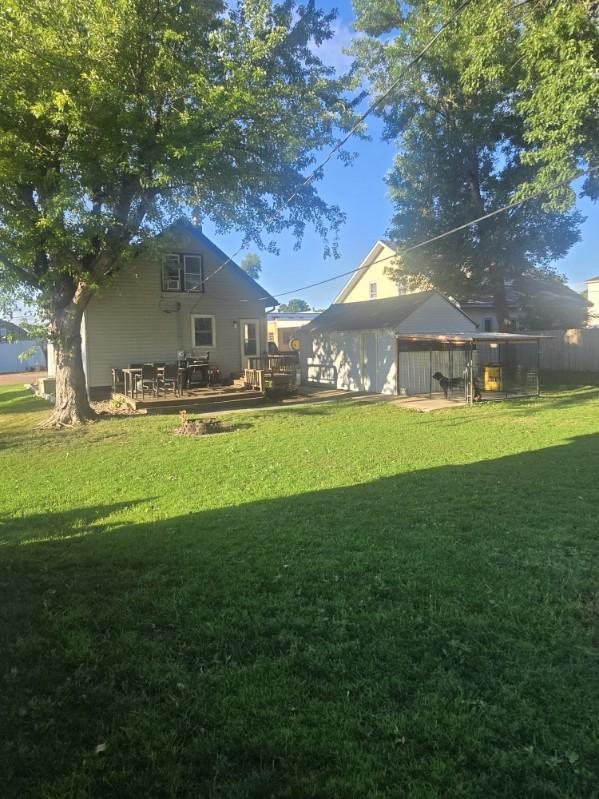 213 3rd St W, Jasper, MN 56144