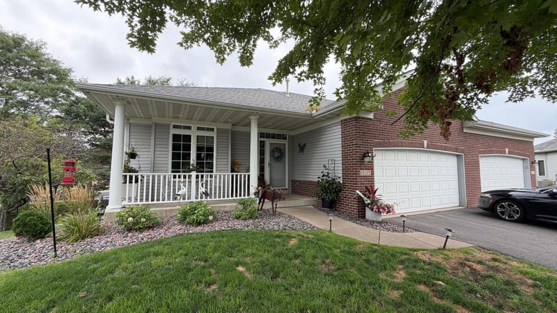 15135 Crestview Cir, Rosemount, MN 55068