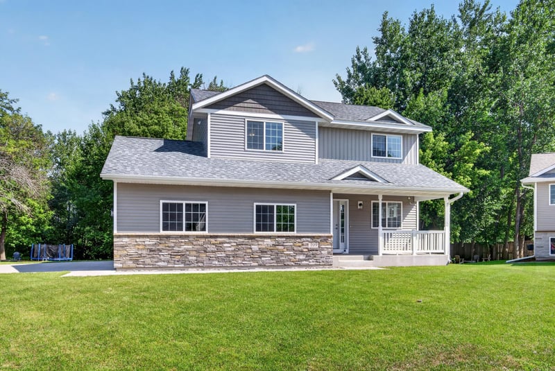 109 Peridot Ct, Mankato, MN 56001