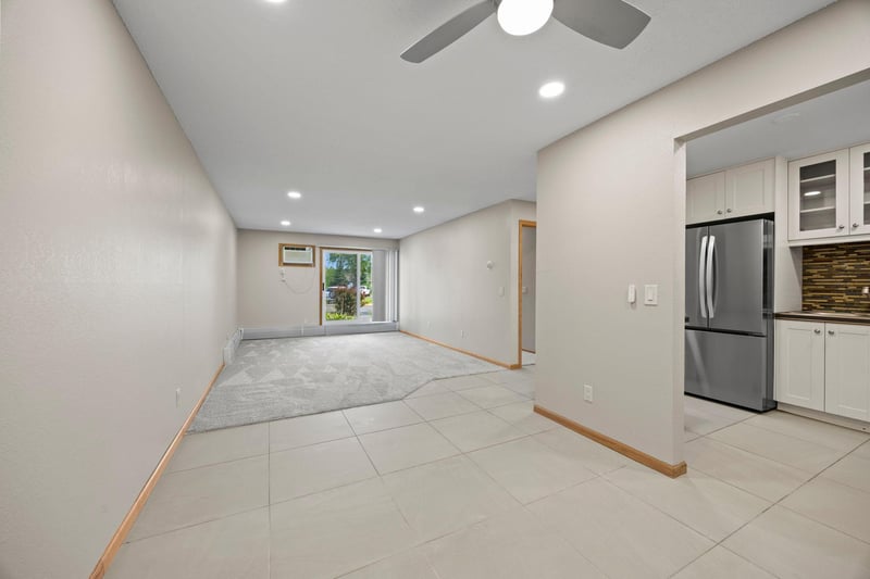 3420 Golfview Dr #123, Eagan, MN 55123
