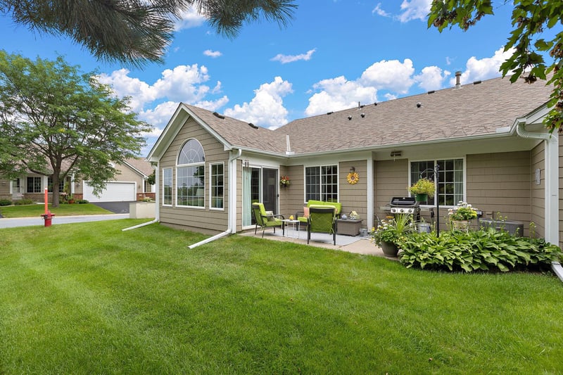 662 Regent Ln, Waconia, MN 55387
