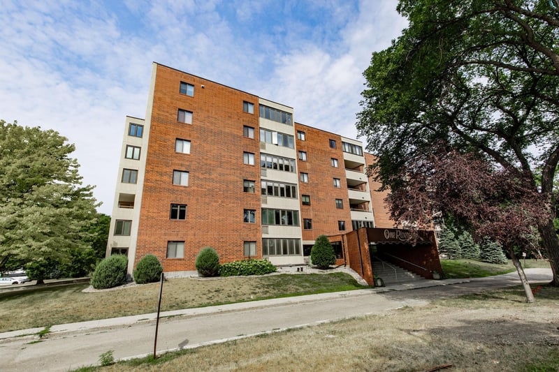 105 3rd St N #201, Moorhead, MN 56560