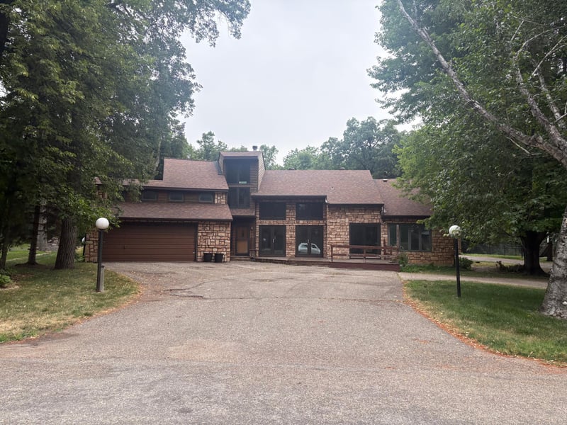 2074 Elmwood Dr, Detroit Lakes, MN 56501