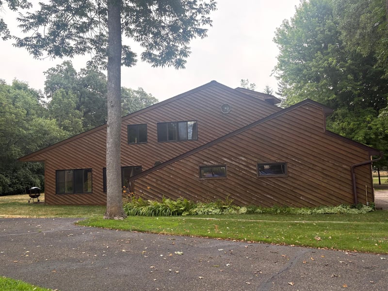2074 Elmwood Dr, Detroit Lakes, MN 56501