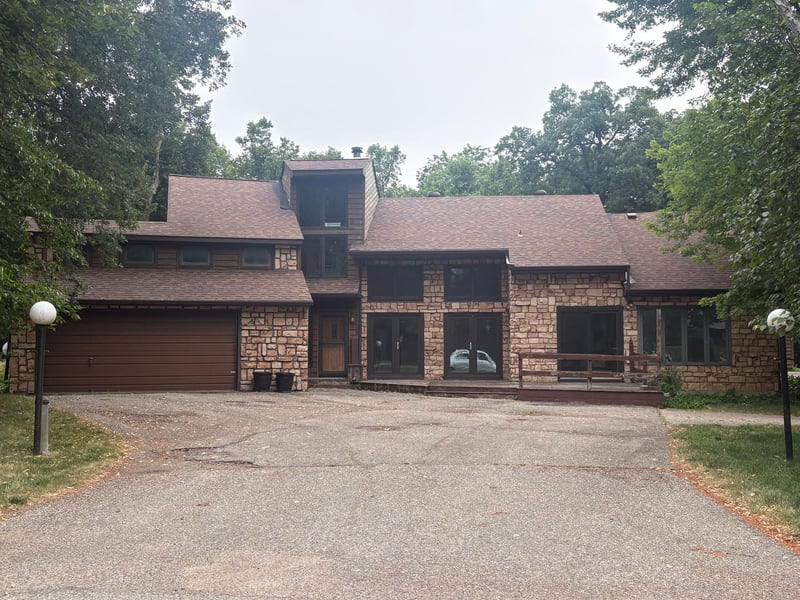 2074 Elmwood Dr, Detroit Lakes, MN 56501