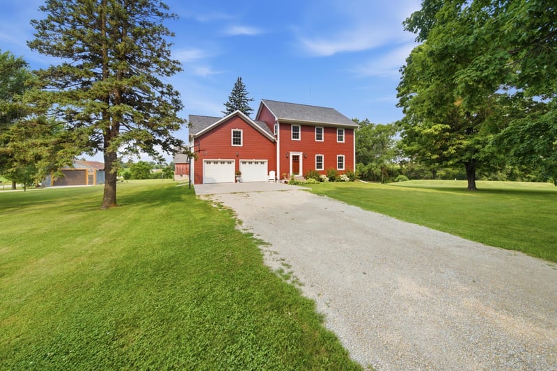 31029 121st Ave, Stewartville, MN 55976