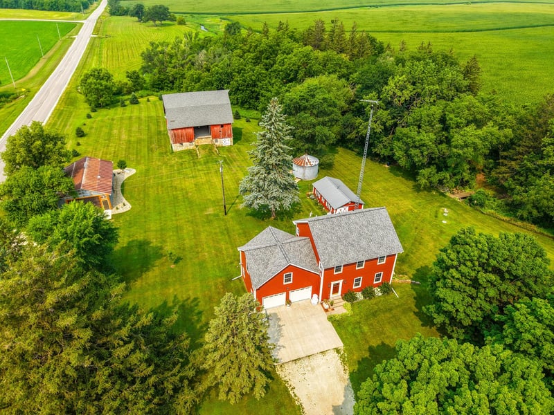 31029 121st Ave, Stewartville, MN 55976