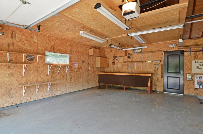 2226 Pleasant View Dr, New Brighton, MN 55112