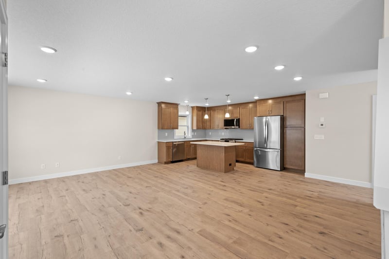 820 26th Ave NE, Minneapolis, MN 55418