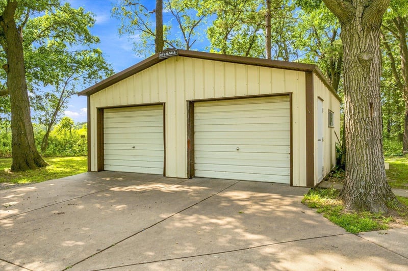 6370 County Road 5 NW, Isanti, MN 55040