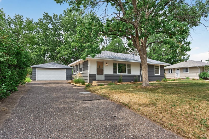 11672 N Heights Dr NW, Coon Rapids, MN 55433