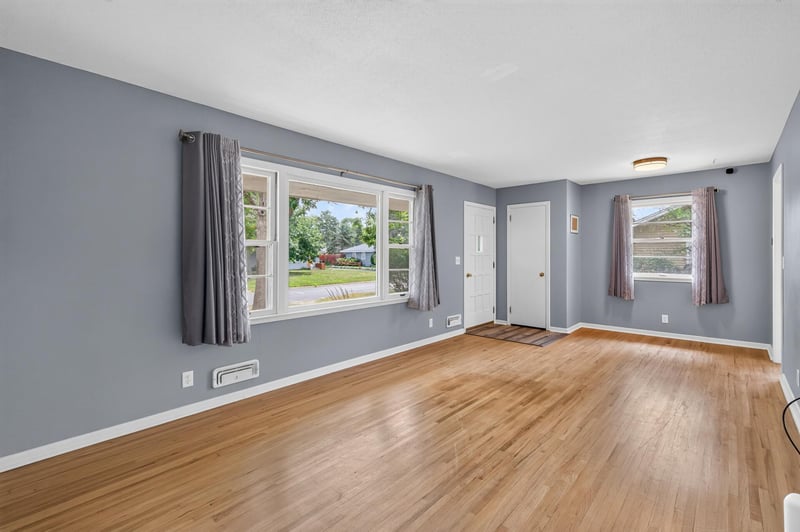11672 N Heights Dr NW, Coon Rapids, MN 55433
