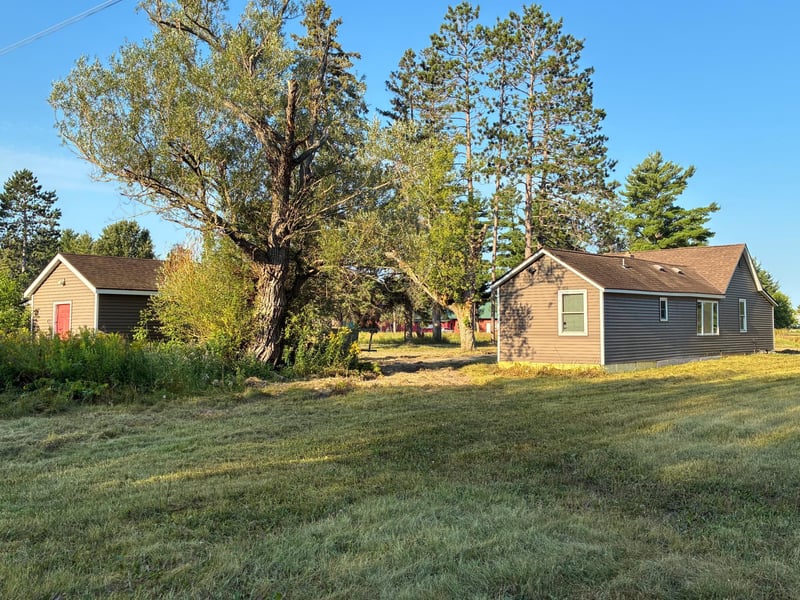 114 Park Ave SW, Remer, MN 56672