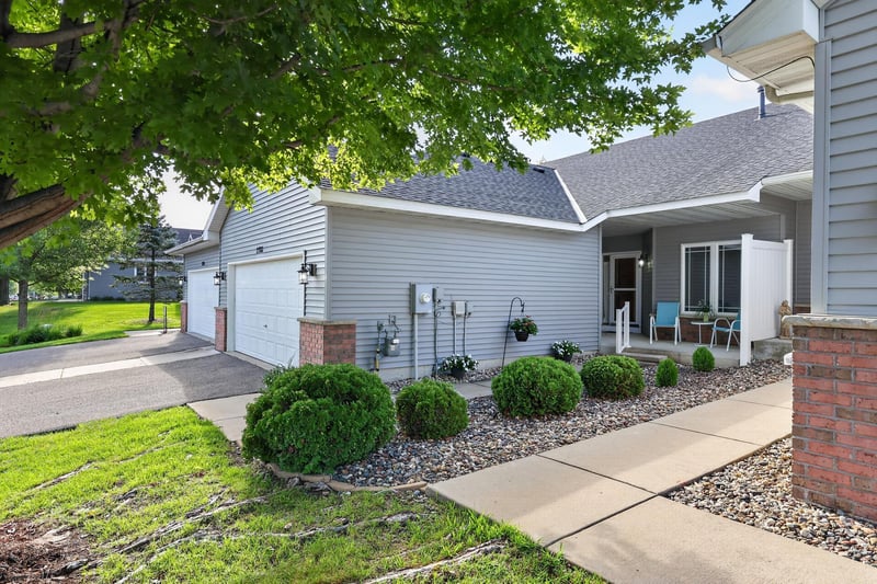 2703 Village Dr, Faribault, MN 55021