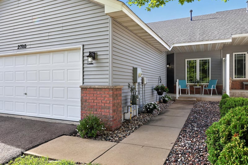 2703 Village Dr, Faribault, MN 55021