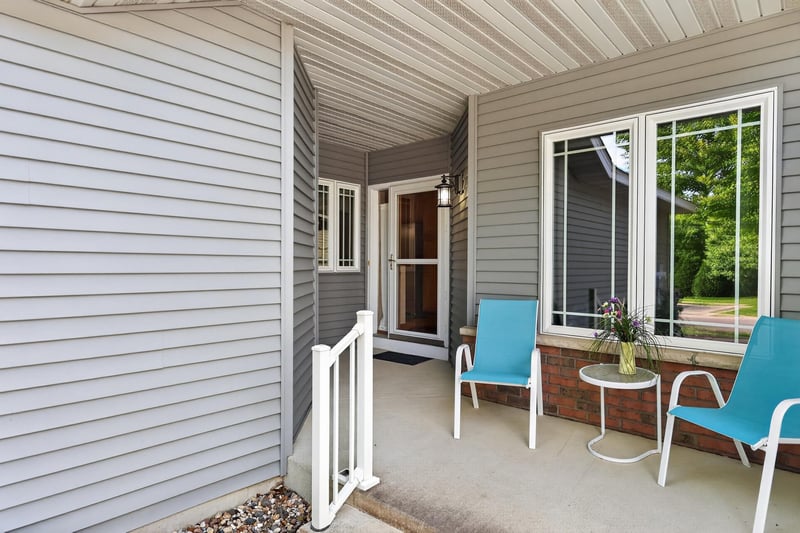 2703 Village Dr, Faribault, MN 55021