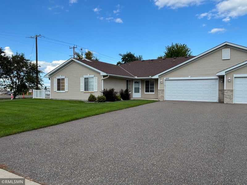 10102 Karston Ave NE, Albertville, MN 55301