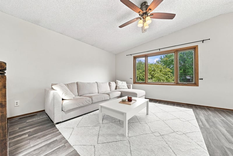 8106 Vincent Ave N, Brooklyn Park, MN 55444