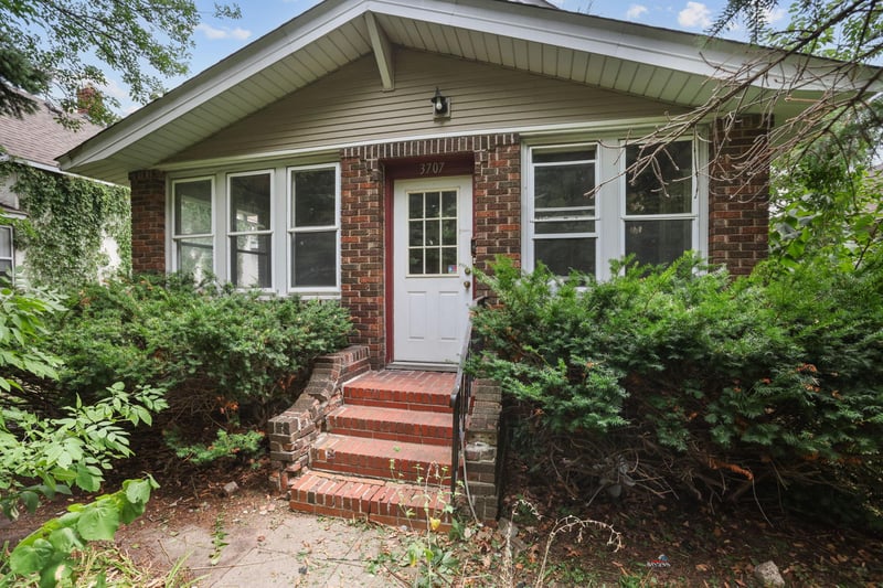 3707 21st Ave S, Minneapolis, MN 55407