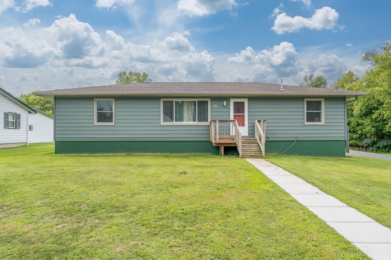 525 Harper St, Mankato, MN 56001