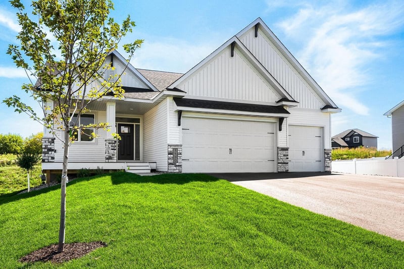 1130 136th St E, Rosemount, MN 55068