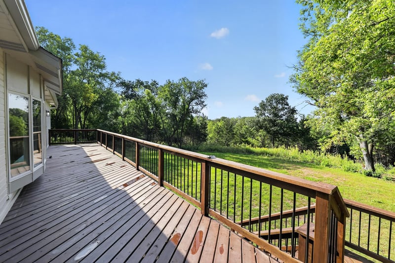 10489 Barnes Way, Inver Grove Heights, MN 55077