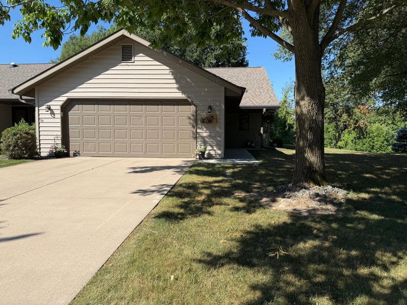 657 Hi Park Ave, Red Wing, MN 55066